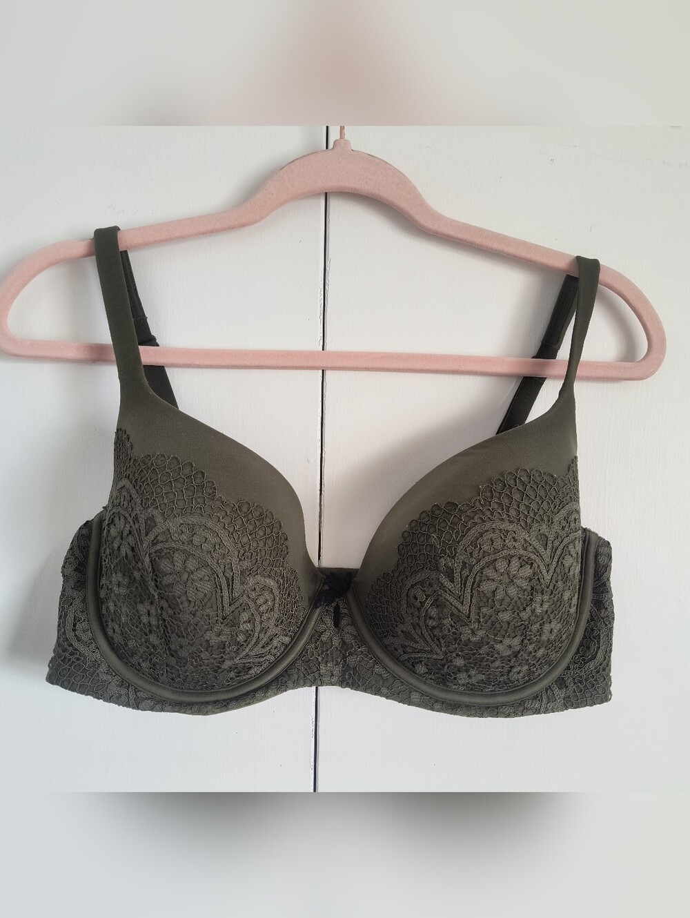 Victoria's Secret Olive Green Body by Victoria Lined Demi Convertible Bra 36DD